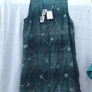 Bundle fashion-style 41" long sleeveless cardigan&2 nice gifts, brand new